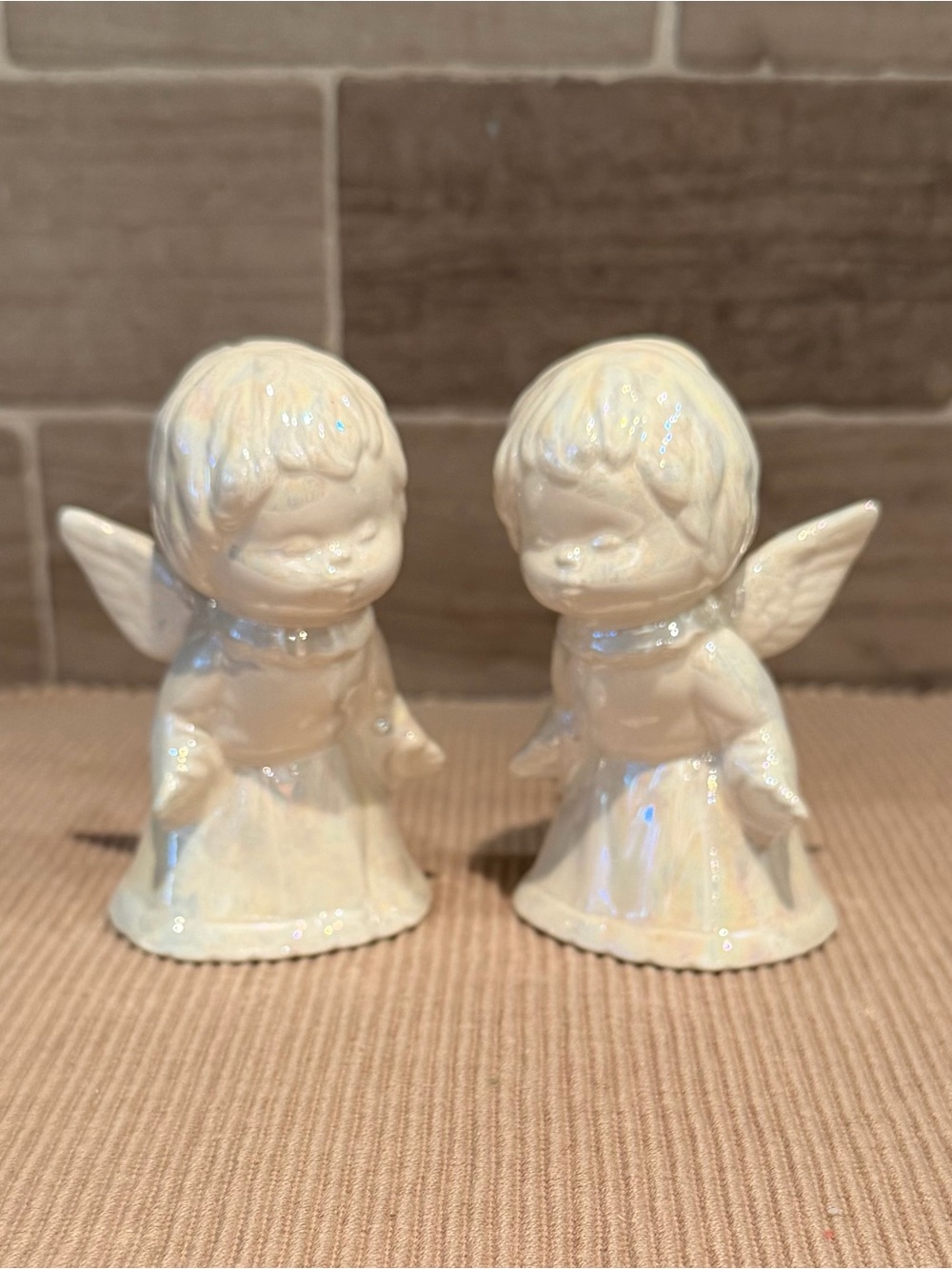 Vintage Iridescent Ceramic Cherub Angel Figurines Set Pair Pearlized Glaze Xmas